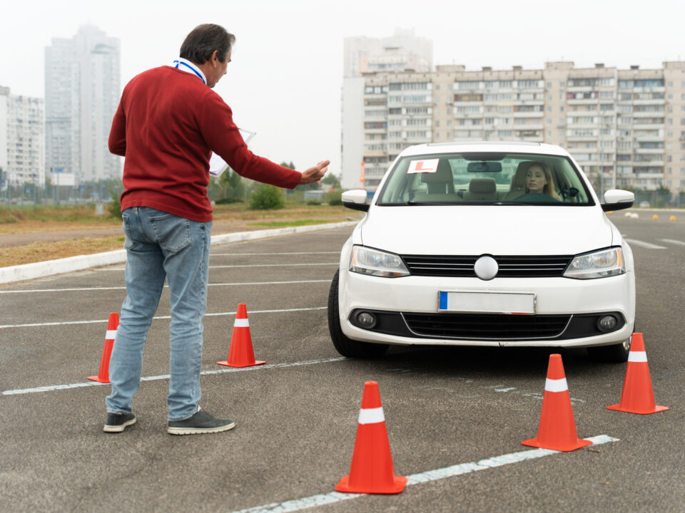 Driving School Oxford: Professional Driving Lessons for Confident and Safe Drivers